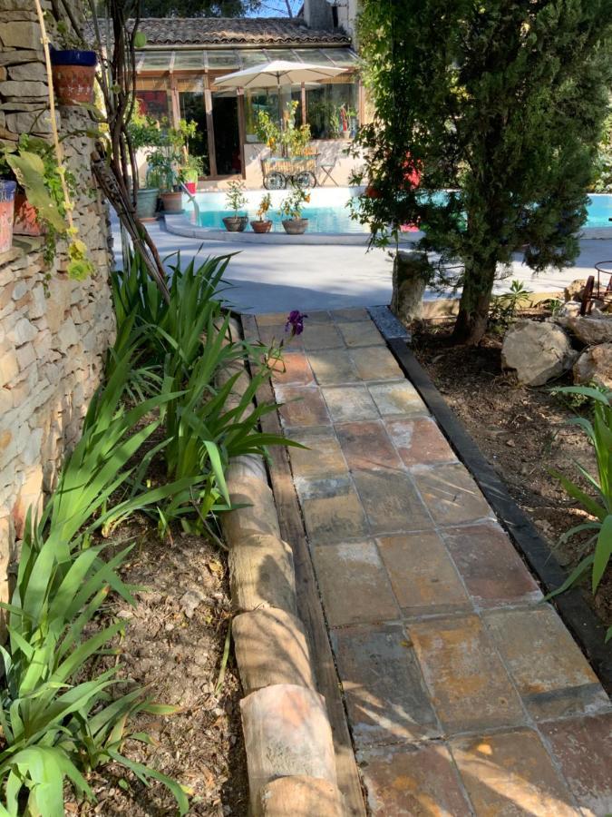 Inn 4 Bears Nîmes Dış mekan fotoğraf